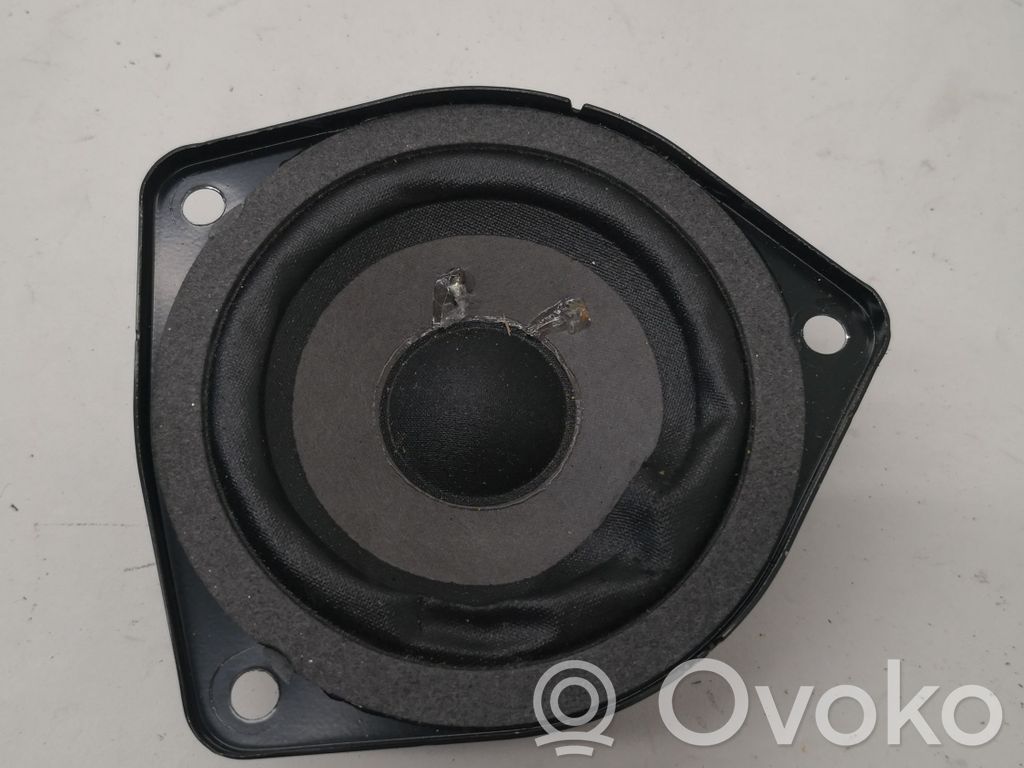 Porsche Macan (95B) Front door speaker 