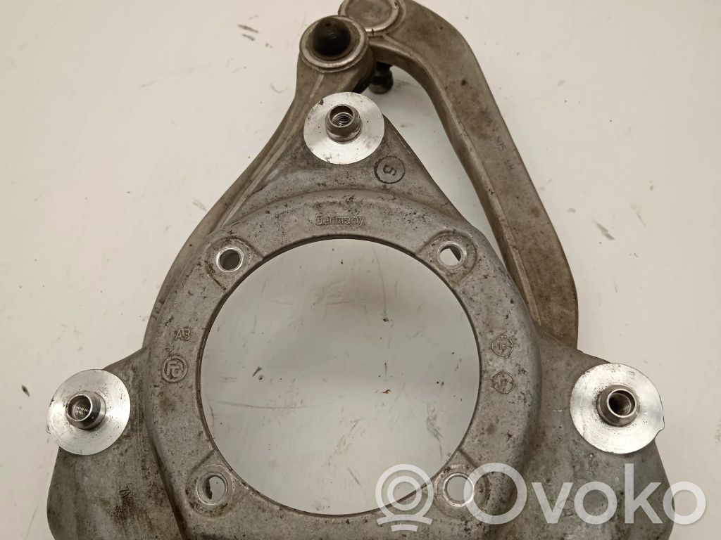 Coil spring mount   4E0412383