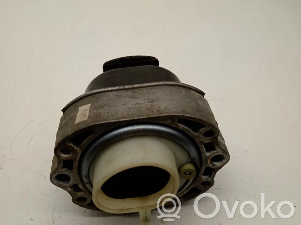 BMW X5 F15 Engine mount bracket 