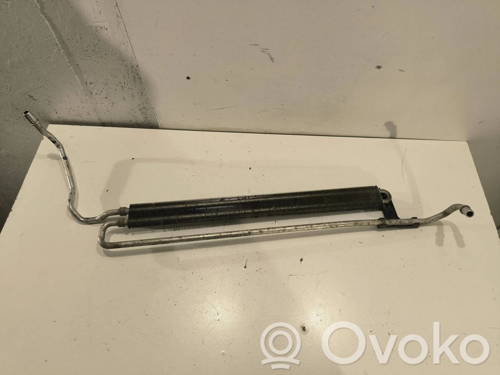 BMW 5 E60 E61 Vairo stiprintuvo radiatorius 