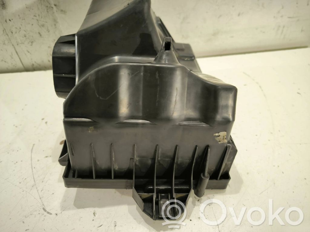 Ford Focus Air filter box 