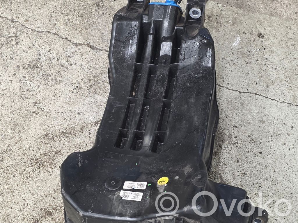 Audi Q7 4M Zbiornik płynu AdBlue 