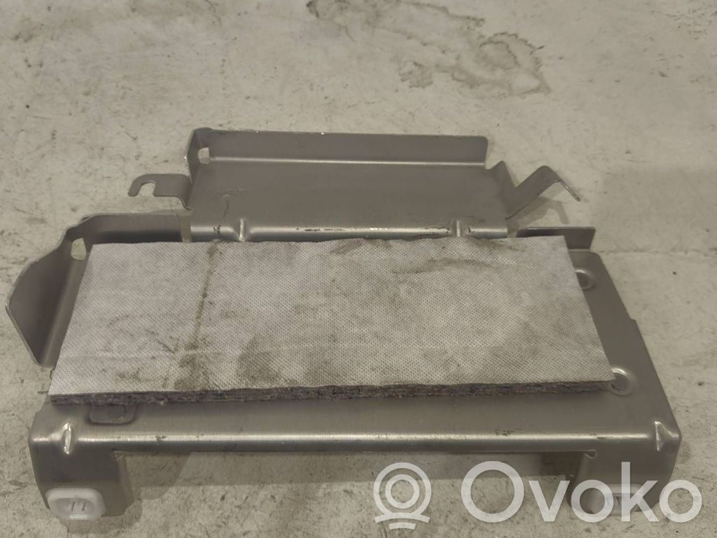 BMW i4 Garso stiprintuvo laikiklis 
