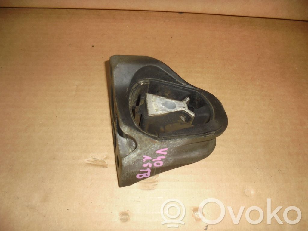 Volvo V40 Engine mount vacuum valve 