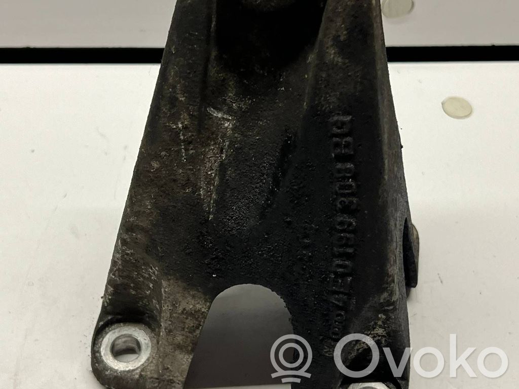 Audi A8 S8 D3 4E Engine mounting bracket 