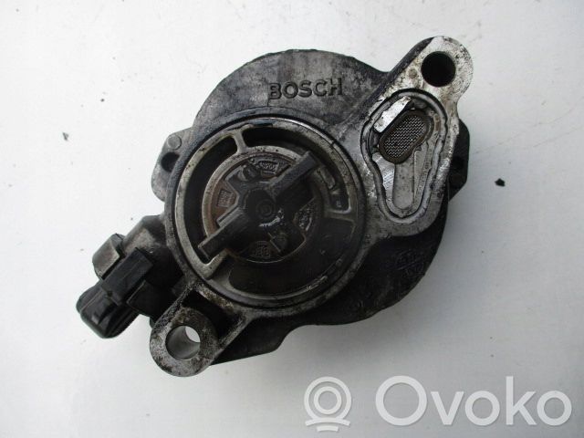 Ford Focus Vacuum pump 