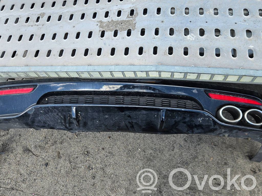 KIA Stinger Parachoques 