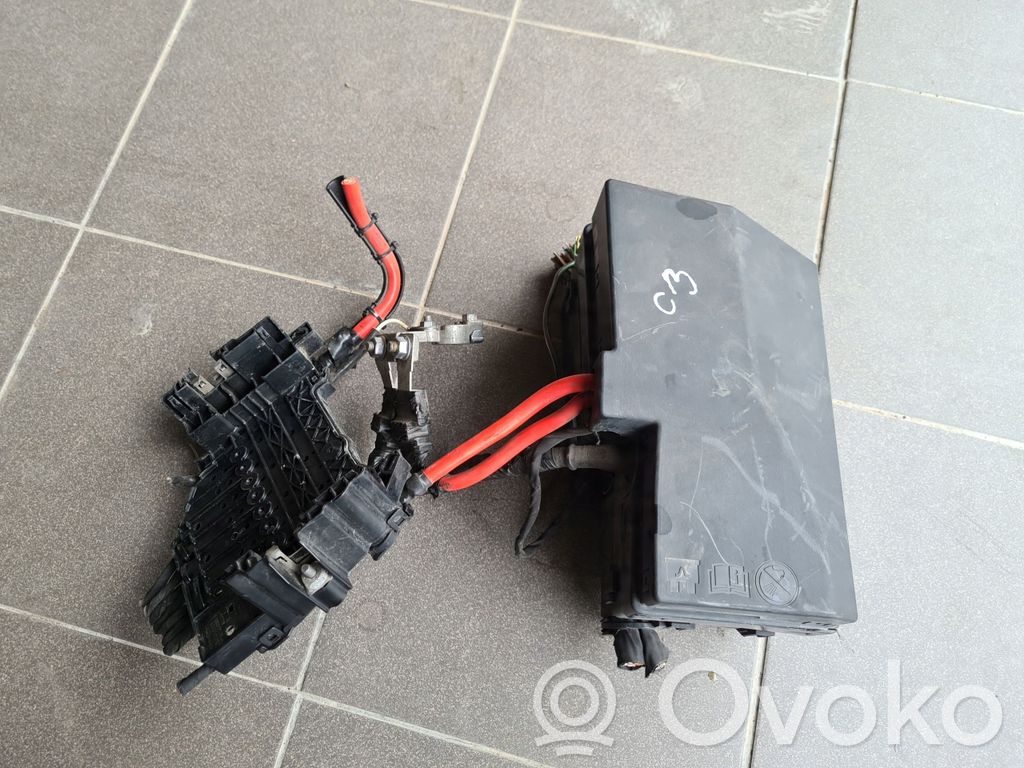 Volvo V40 Sulakemoduuli 