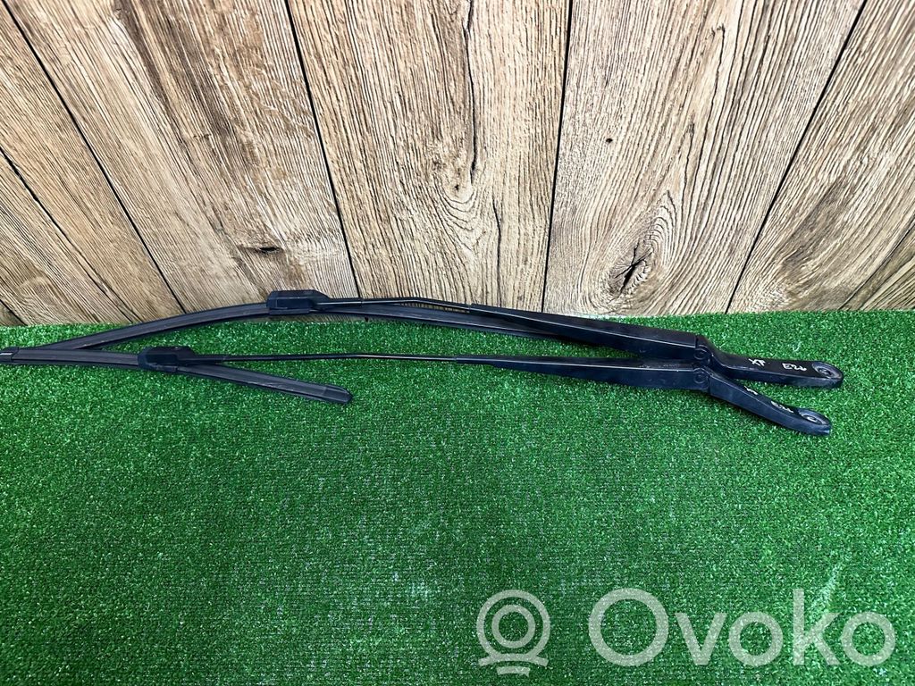 Jaguar XF X260 Windshield/front glass wiper blade 