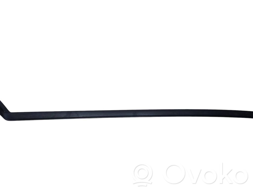 Volvo XC40 Windshield trim 