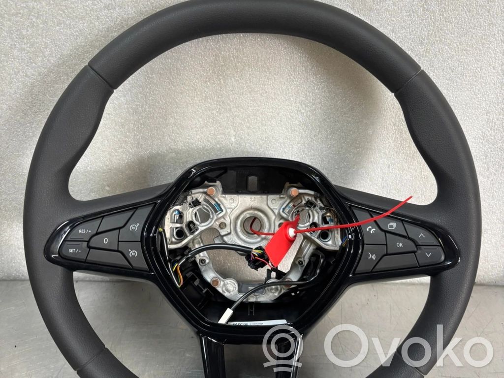 Renault Clio V Steering wheel 