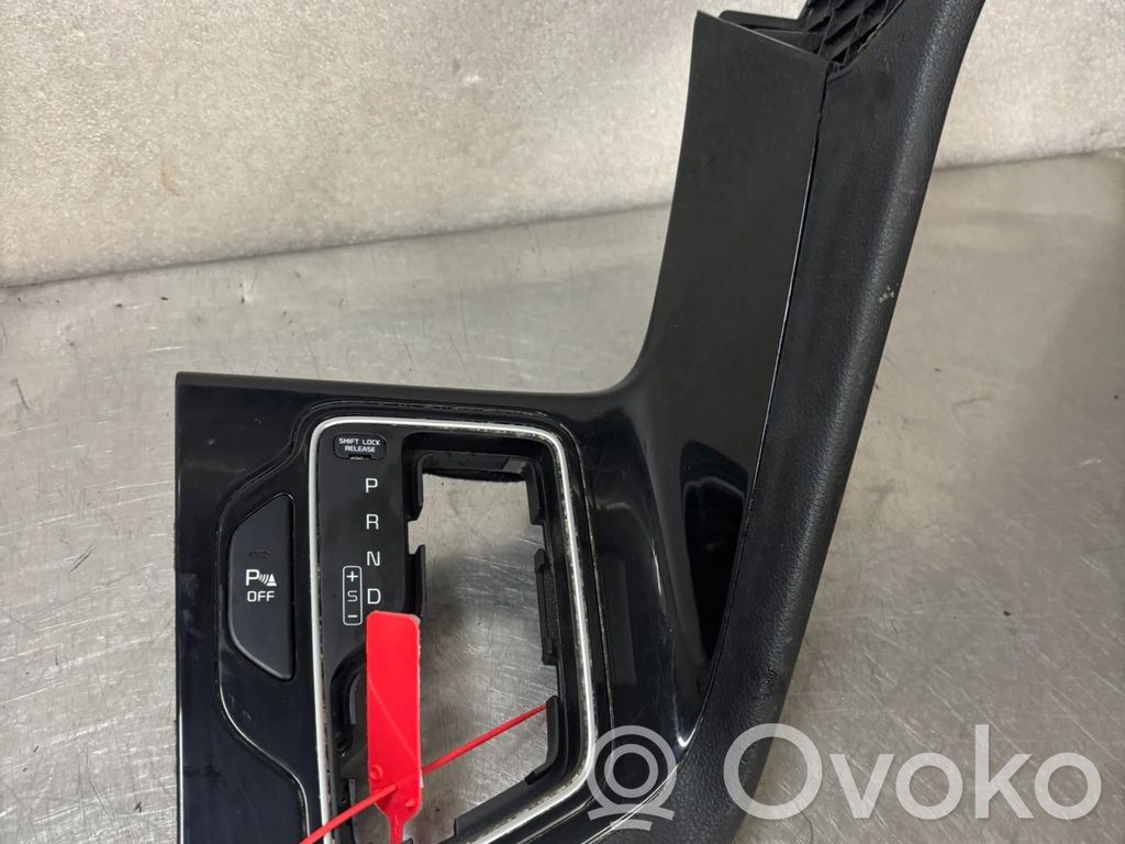 KIA Niro Otros repuestos del interior 