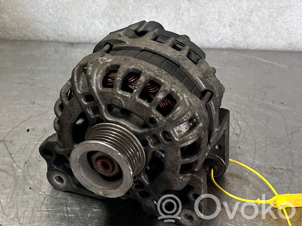 Volkswagen Golf IV Ģenerators 