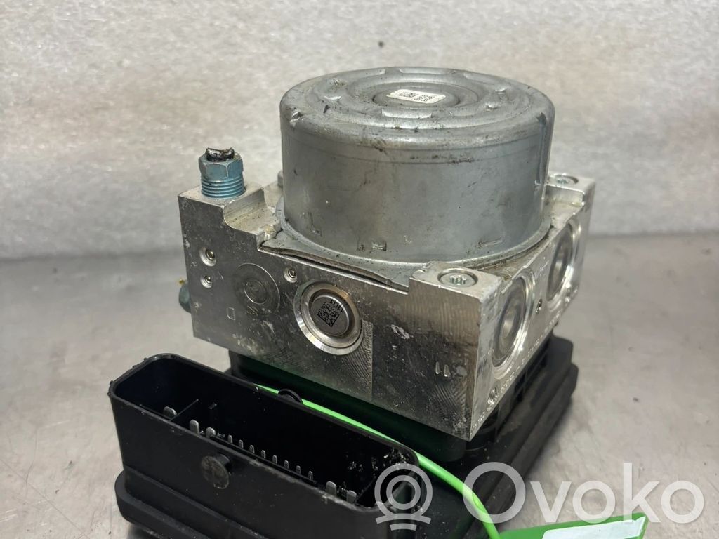 BMW 2 F46 Master brake cylinder 