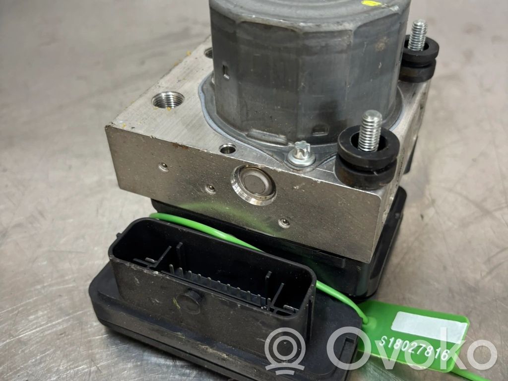 Renault Twingo III Master brake cylinder 