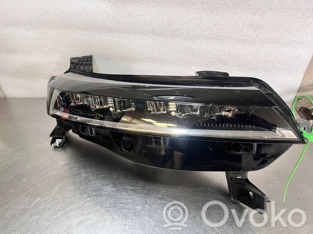 Renault Megane E-Tech Headlight/headlamp 