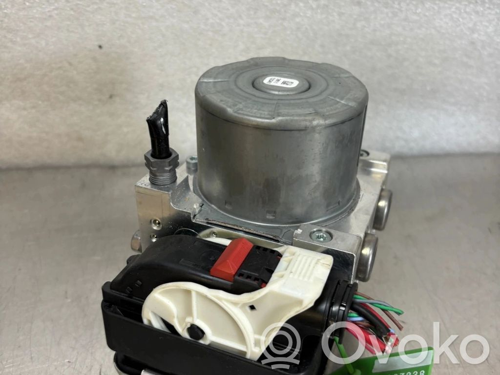 Renault Trafic III (X82) Master brake cylinder 