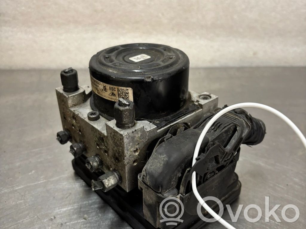 Nissan Note (E12) Master brake cylinder 