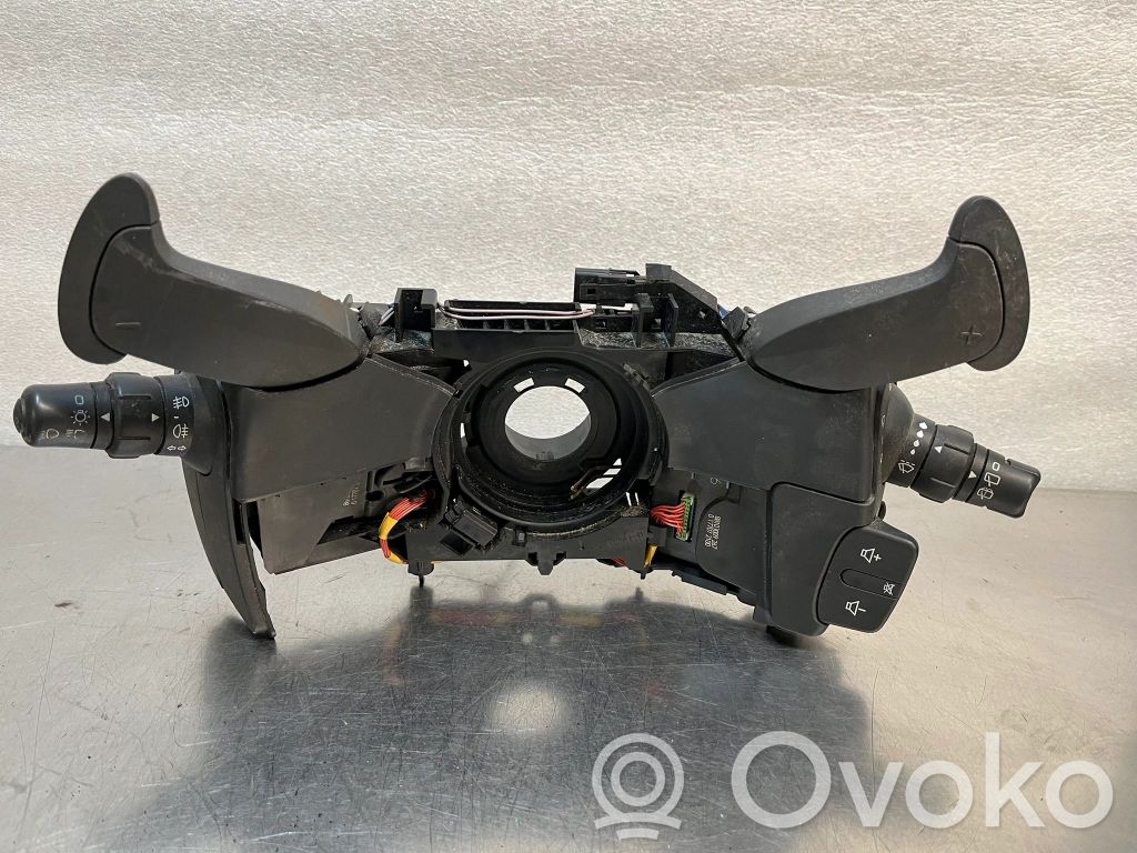 Renault Clio III Muut kytkimet/nupit/vaihtimet 
