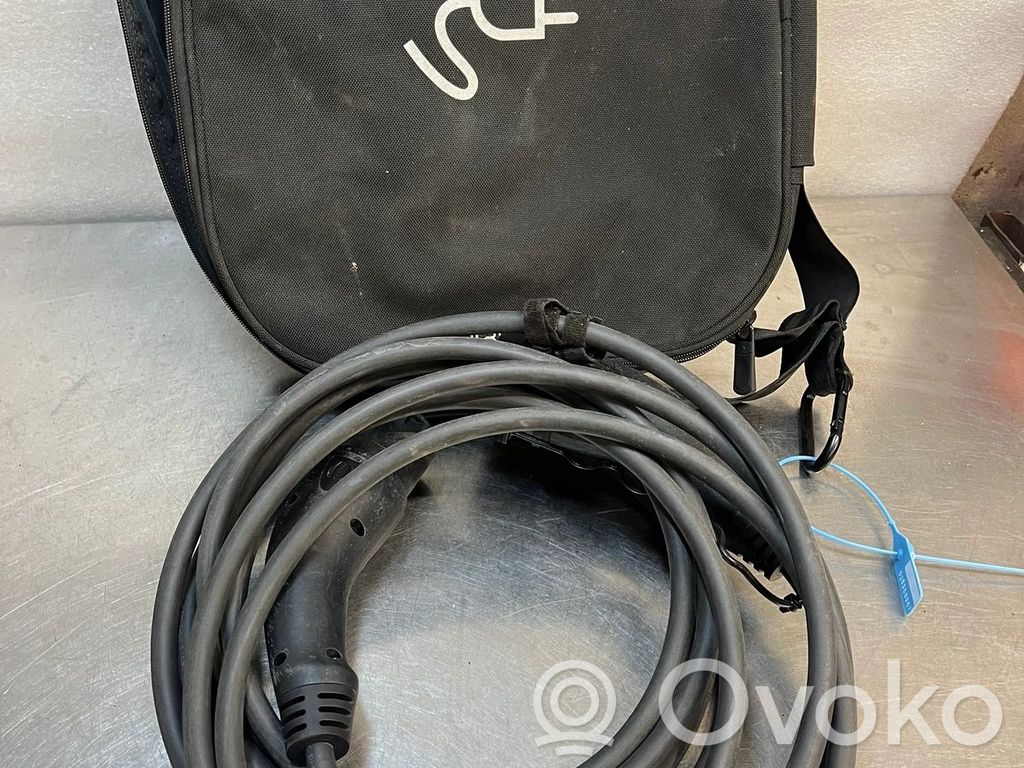 Kabel do ładowania samochodu elektrycznego   DOPORSCHEPANAMERA,971044001,1087026,298971675,97004400010