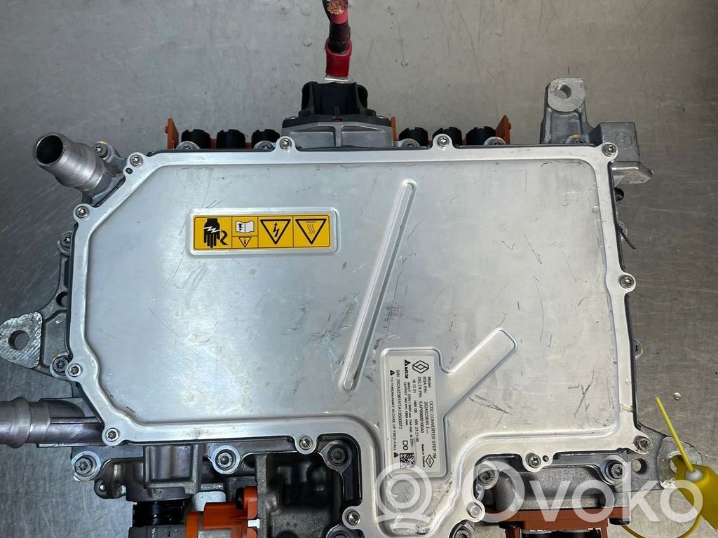 Renault Austral Unidad de control de apertura de la tapa del maletero 