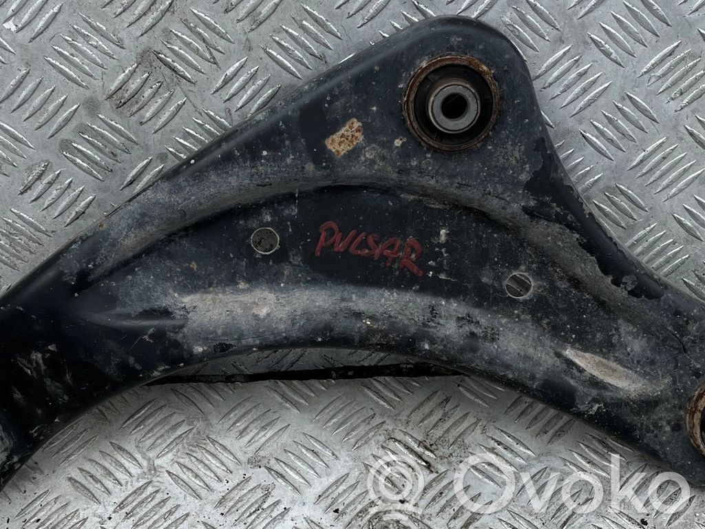 Nissan Pulsar Cubo de rueda trasera 