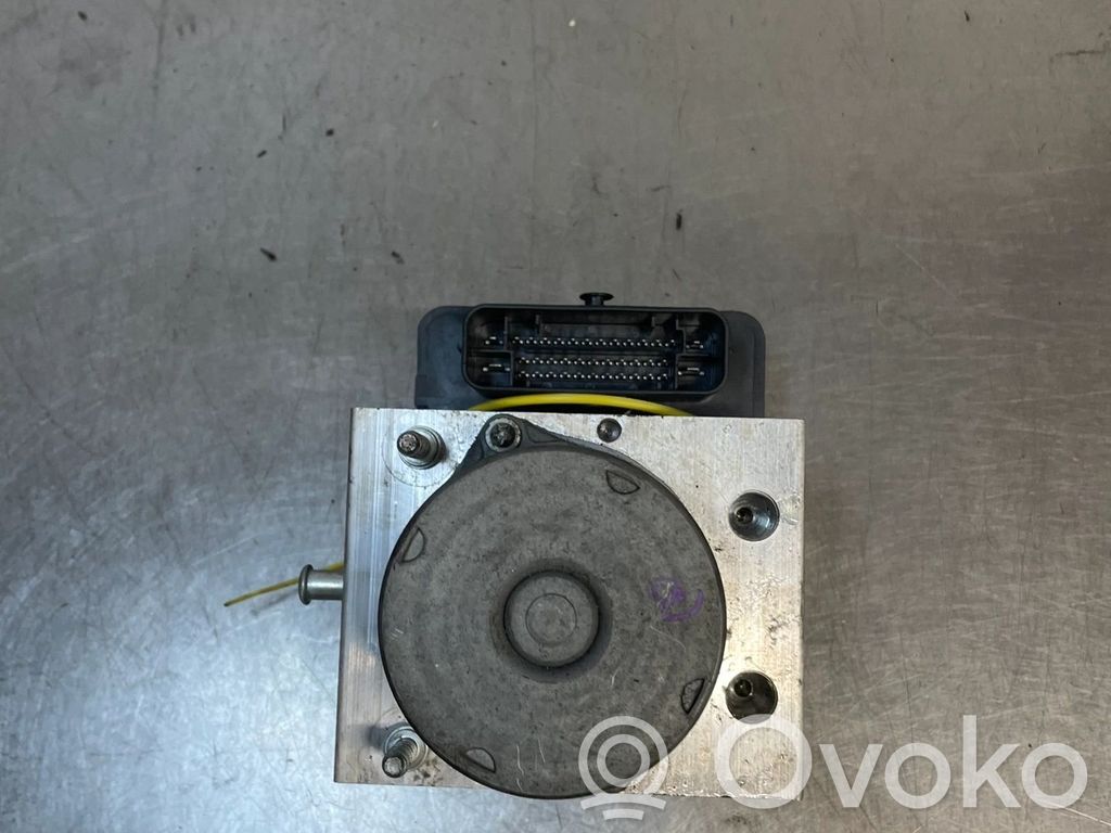 Tesla Model Y Блок управления ABS 