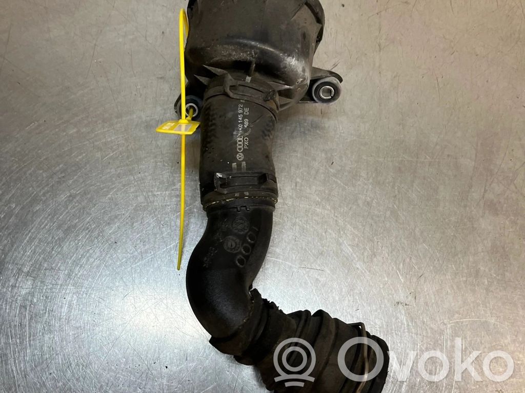 Volkswagen Golf V Coolant pipe/hose 
