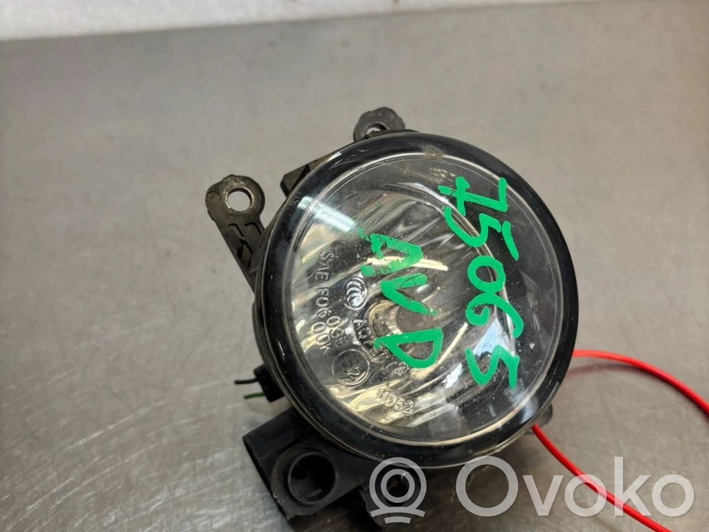 Renault Clio IV Miglas lukturis priekšā 
