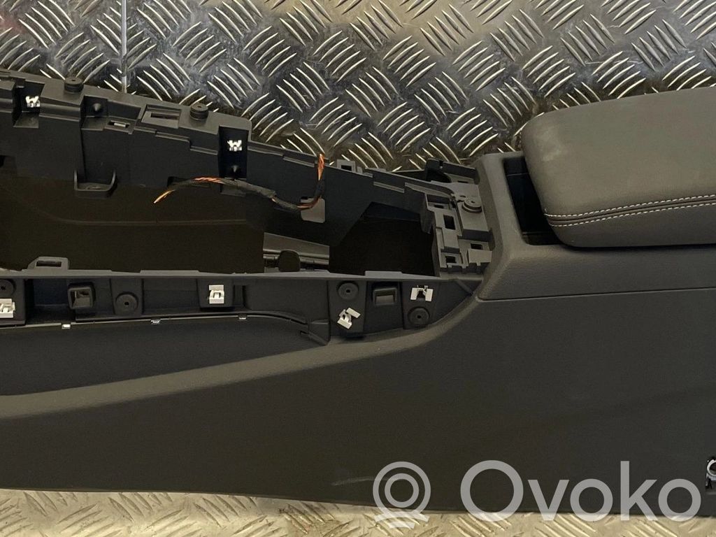 Audi A4 S4 B9 Center console 