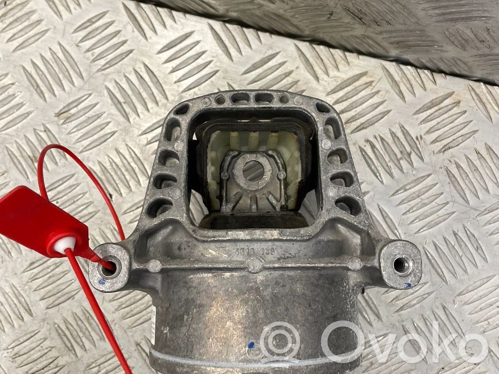 Audi A4 S4 B9 Engine mount vacuum valve 