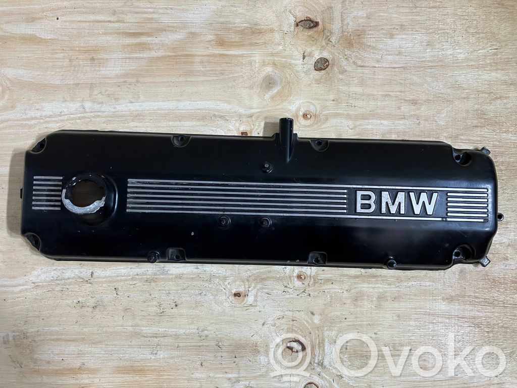 BMW 7 E32 Galvutės dangtelis 