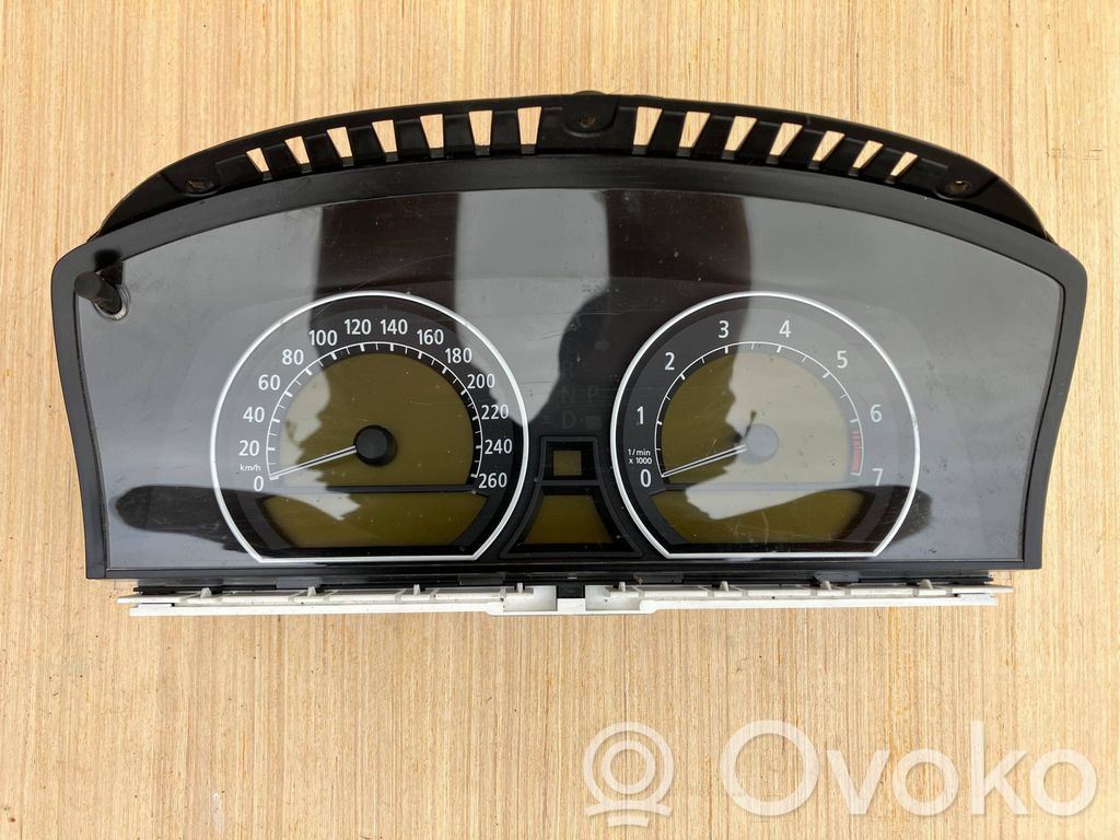 BMW 7 E65 E66 Spidometras (prietaisų skydelis) 