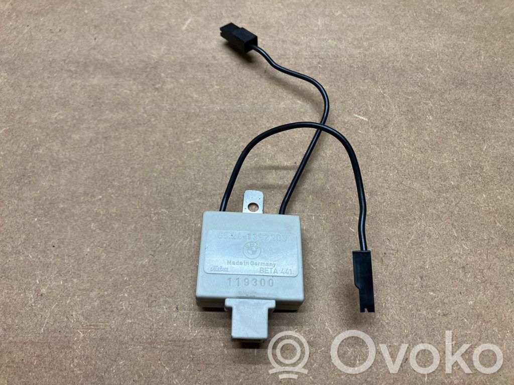 BMW 5 E34 Antenos stiprintuvas 