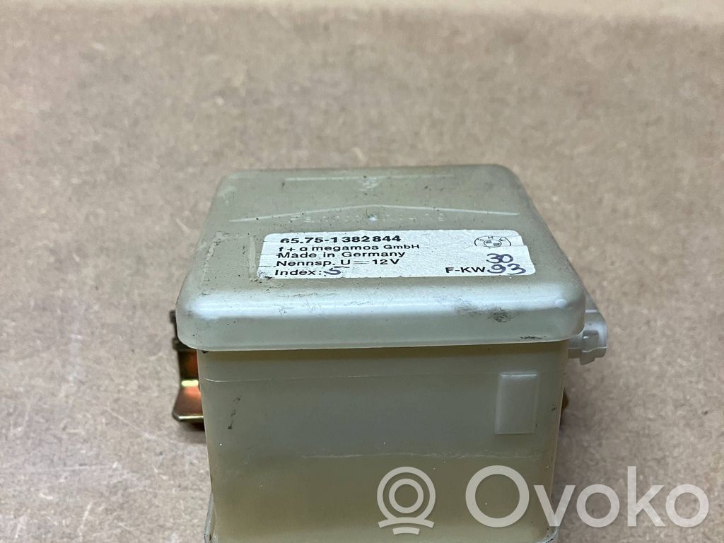 BMW 7 E32 Kiti valdymo blokai/ moduliai 