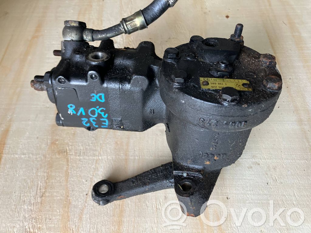 BMW 7 E32 Steering rack 