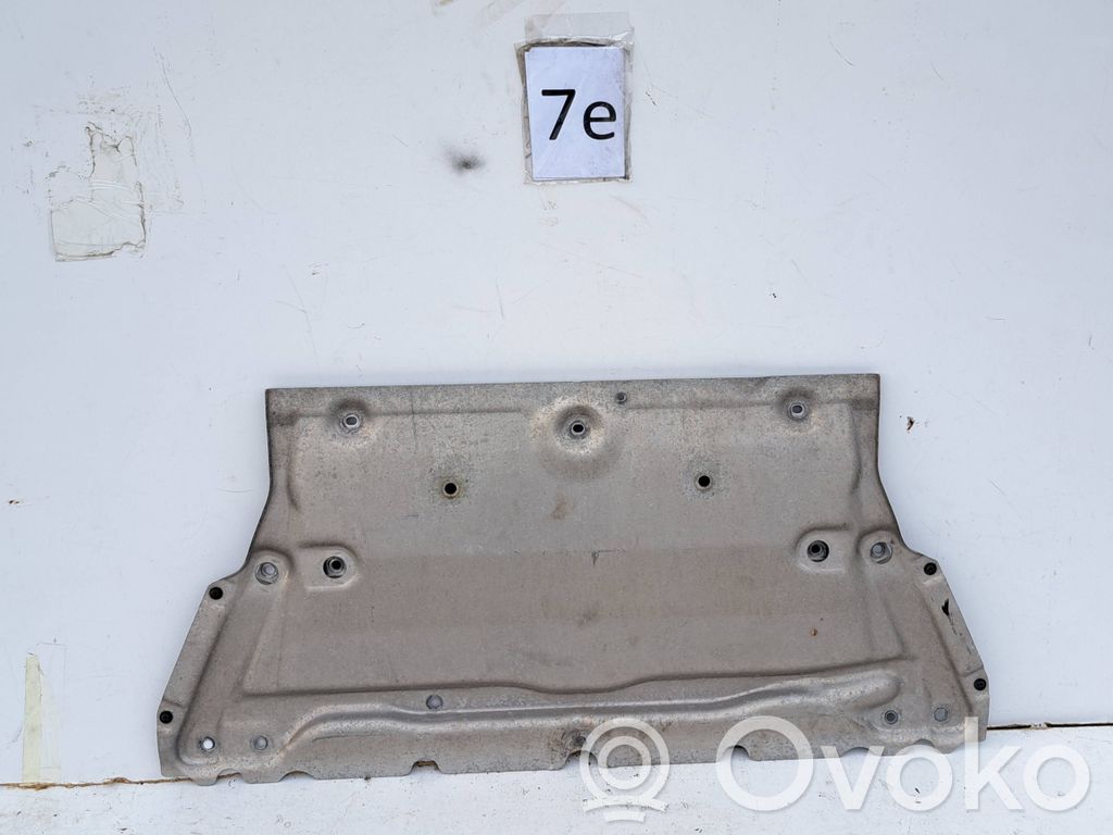 Audi A5 Placa protectora/protector antisalpicaduras motor 