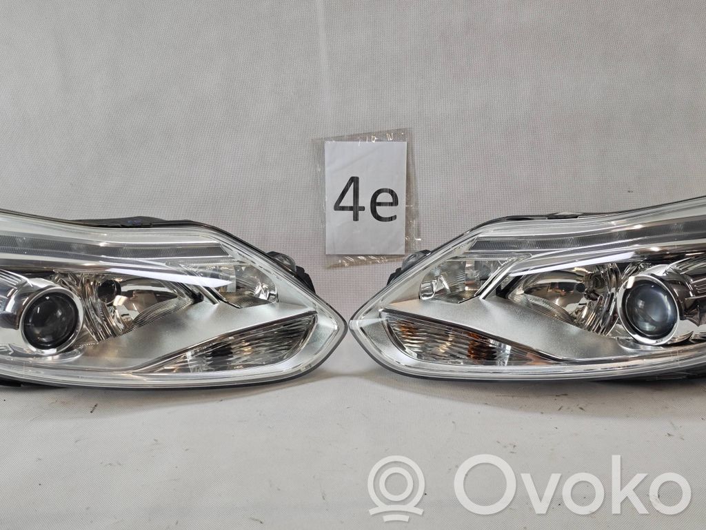 Ford Focus Headlight/headlamp 