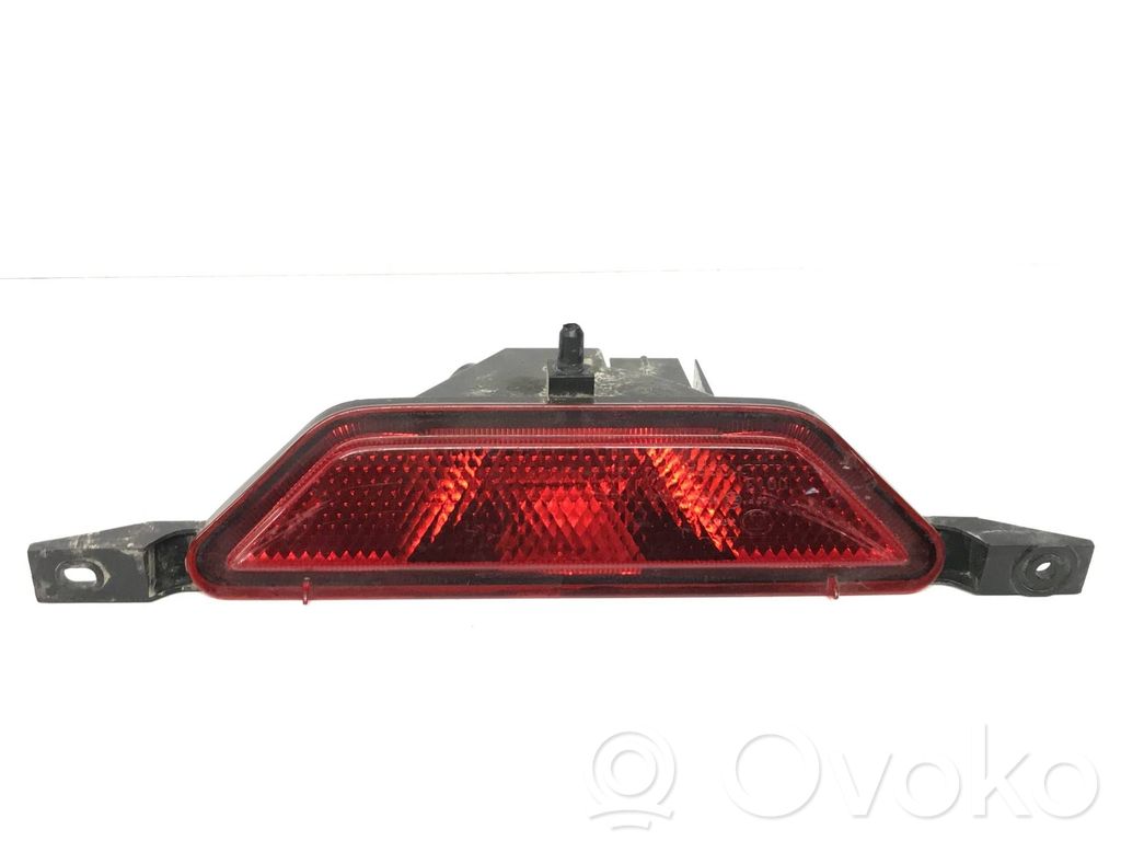 Third/center stoplight   26580JY00A