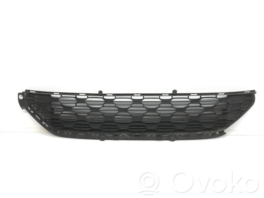 Citroen C3 Zderzak przedni 