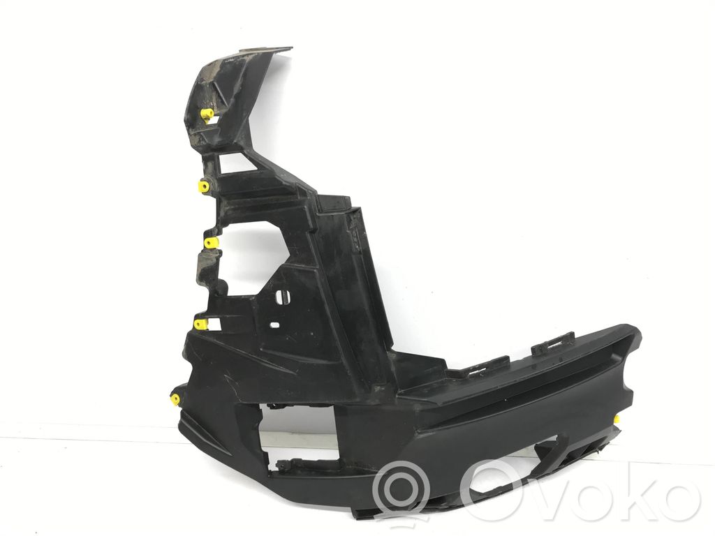 Audi Q7 4M Front bumper mounting bracket 