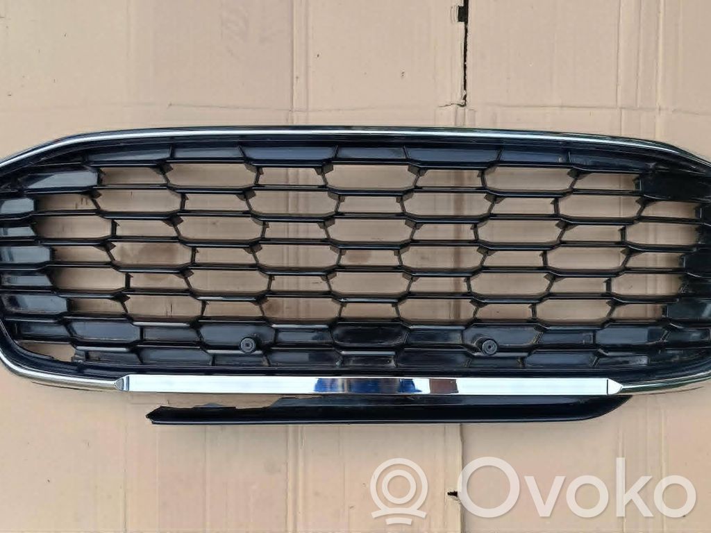 Ford Puma Front grill 