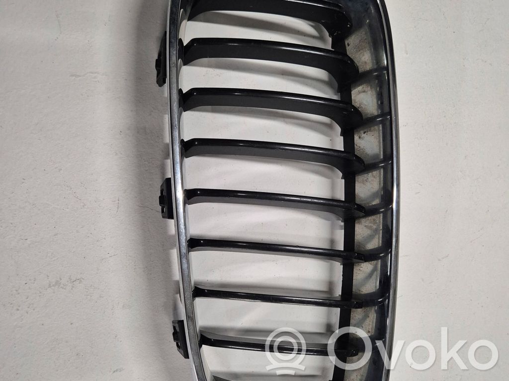 BMW 3 GT F34 Augšējais režģis 