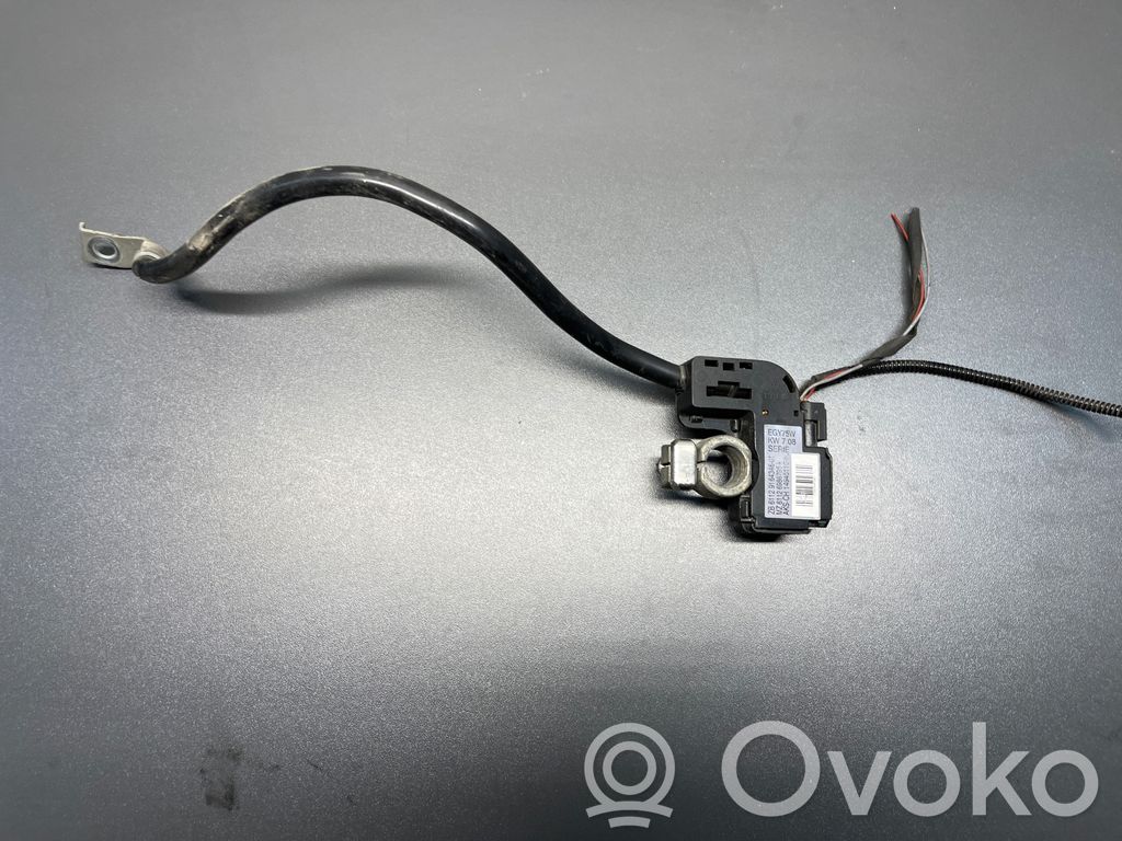 BMW 5 E60 E61 Maakaapeli, akku 