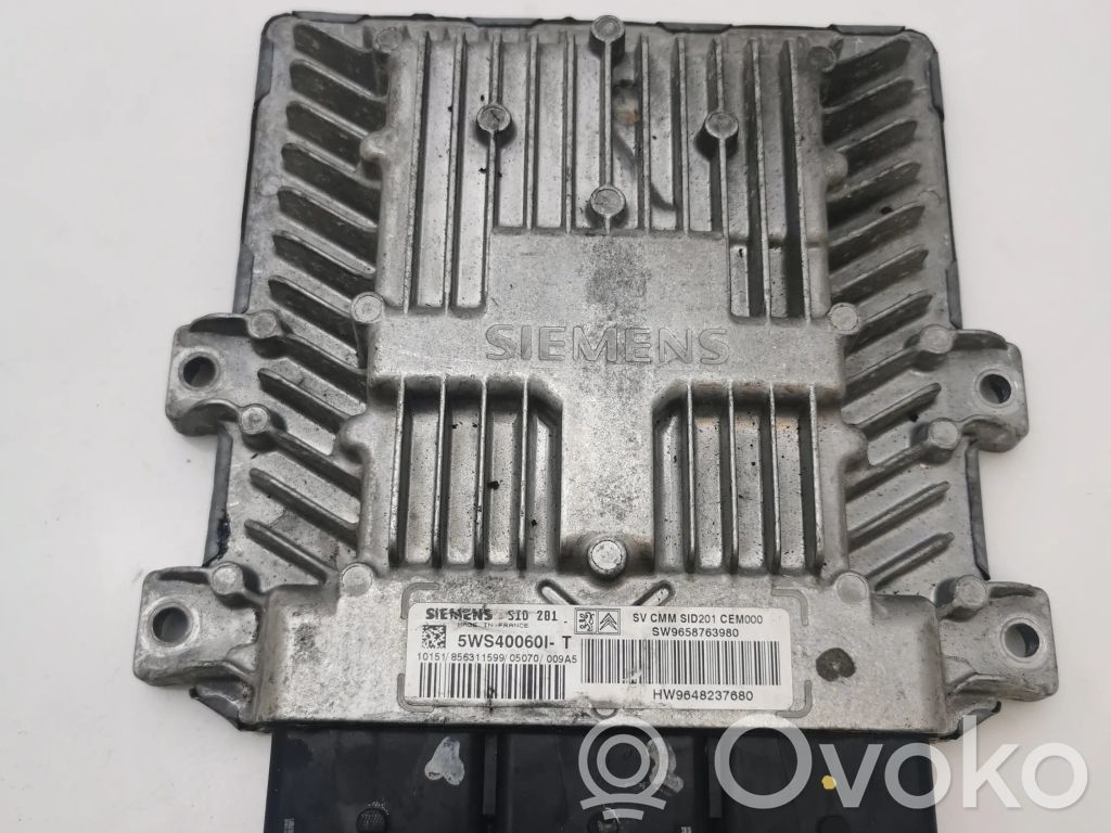 Peugeot 607 Engine control unit/module 
