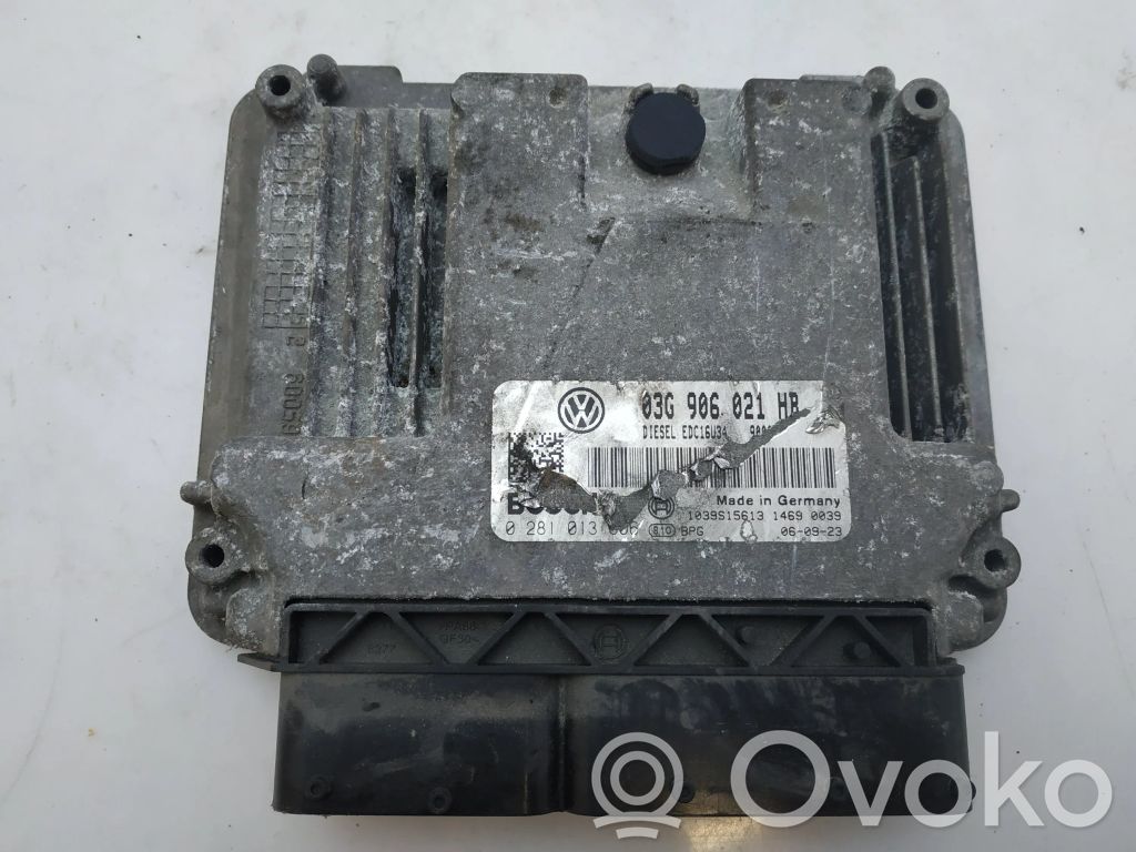 Volkswagen Golf V Engine control unit/module 