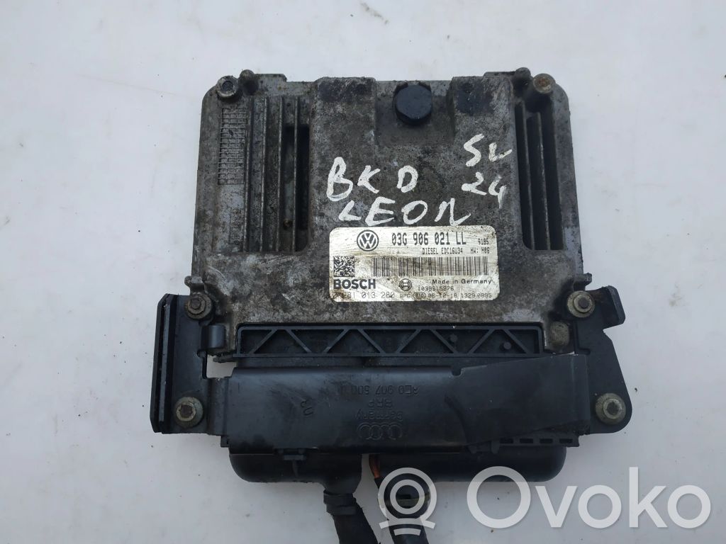 Seat Leon (1P) Engine control unit/module 