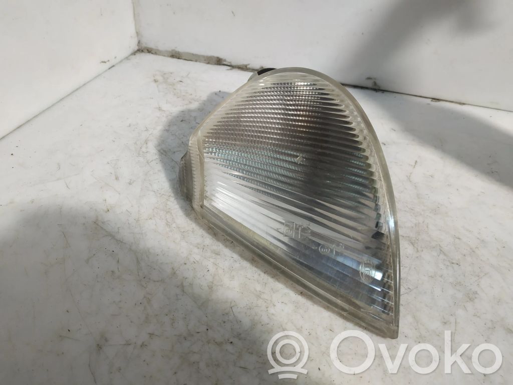 Renault Laguna I Front indicator light 
