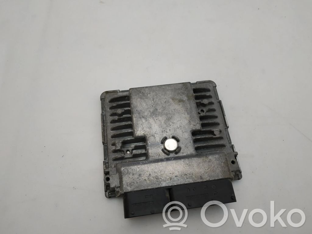 Skoda Rapid (120G, 130G, 135G) Engine control unit/module 