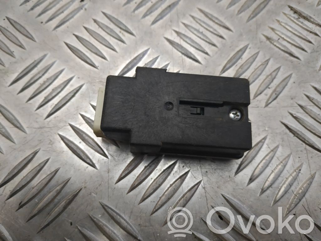 Lexus IS III XE30 Amplificateur d'antenne 